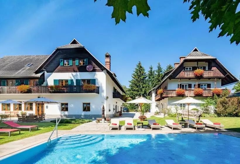 هتل Villa Konstanze