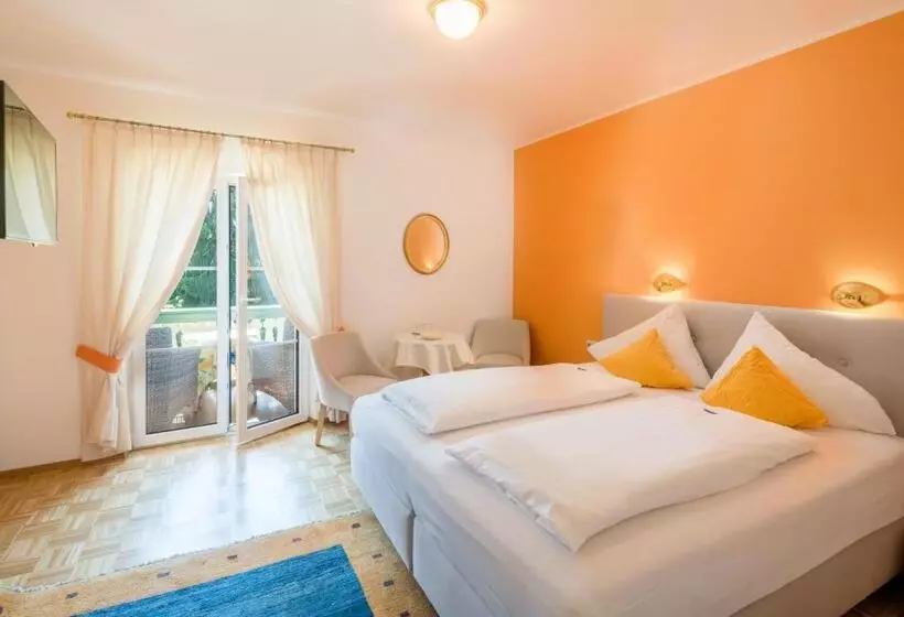هتل Villa Konstanze