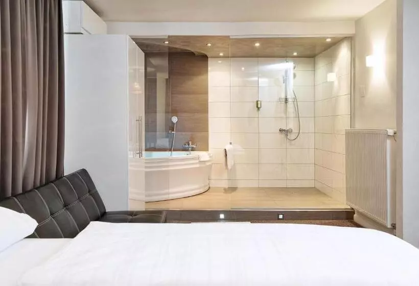 مُتل 24 Checkin Velden   Moderne Zimmer Im Zentrum