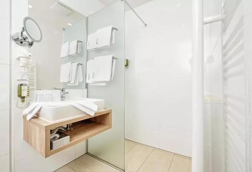 مُتل 24 Checkin Velden   Moderne Zimmer Im Zentrum
