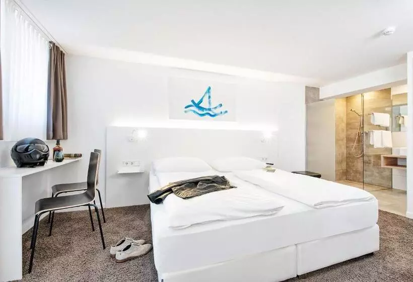 مُتل 24 Checkin Velden   Moderne Zimmer Im Zentrum