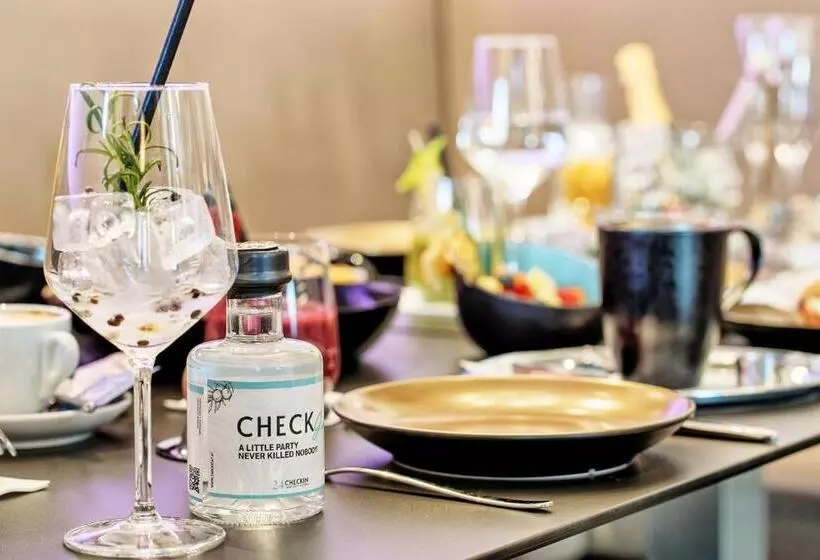 مُتل 24 Checkin Velden   Moderne Zimmer Im Zentrum