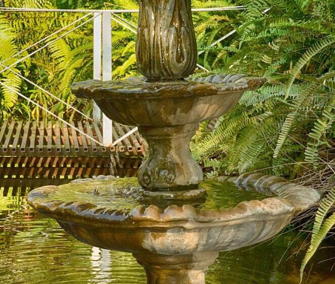 تختخواب و صبحانه The Old House