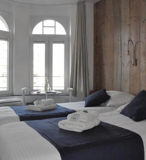 בית מלון כפרי Aan Zee