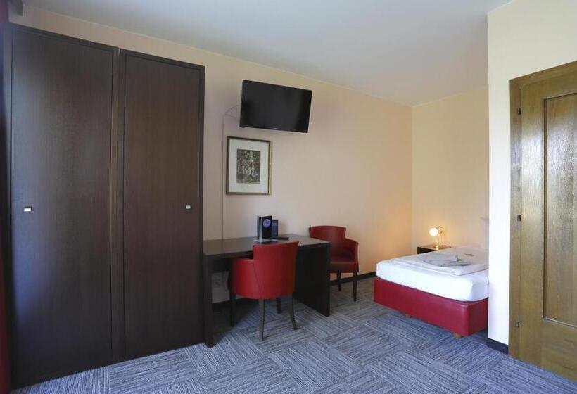 ホテル Alpen.adria.stadt