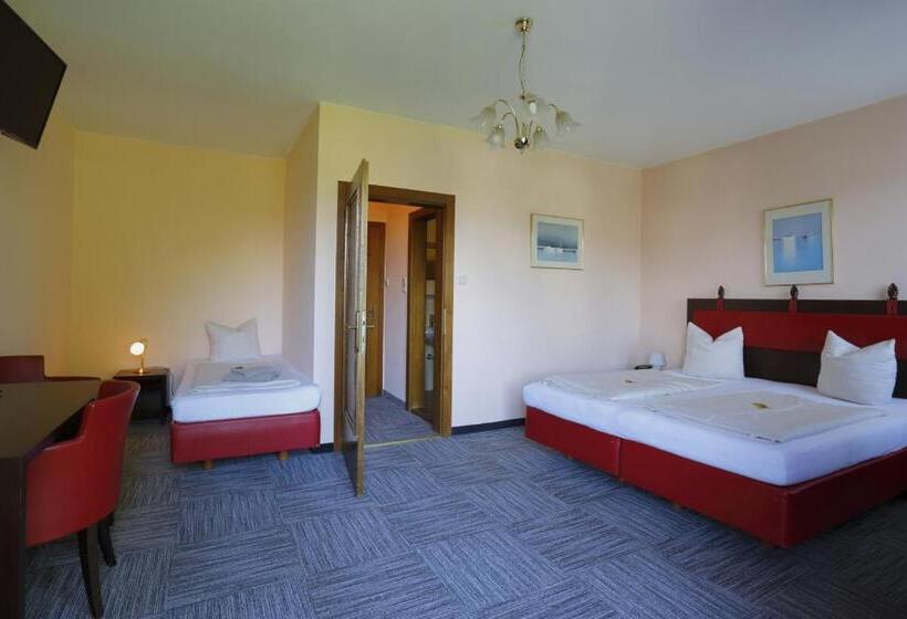 ホテル Alpen.adria.stadt