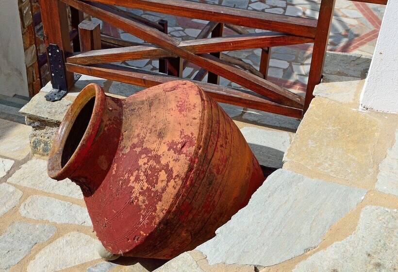 Отель Esperos Suites & Villas