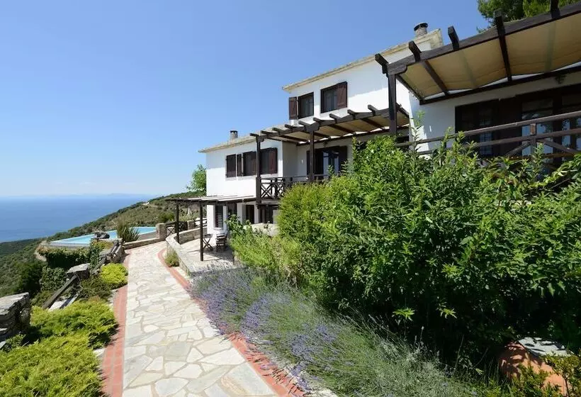 Hotelli Esperos Suites & Villas