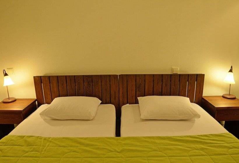 Отель Esperos Suites & Villas