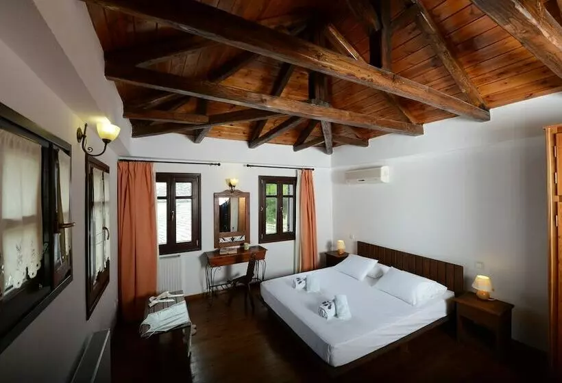 Hotelli Esperos Suites & Villas