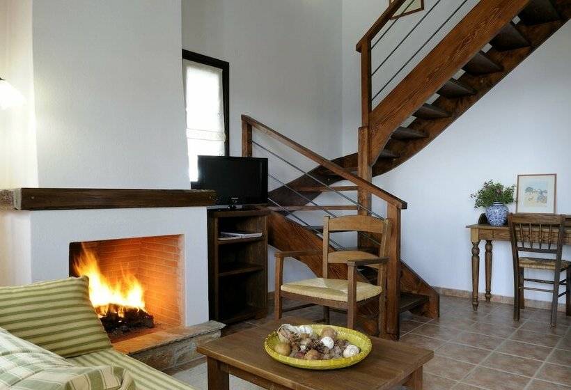 Отель Esperos Suites & Villas