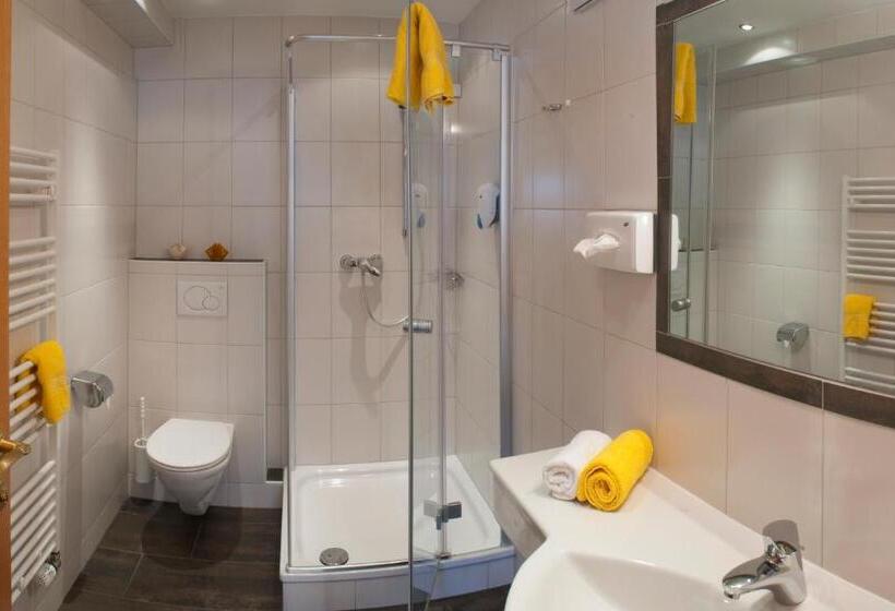 בית מלון כפרי Gasthof Schorn