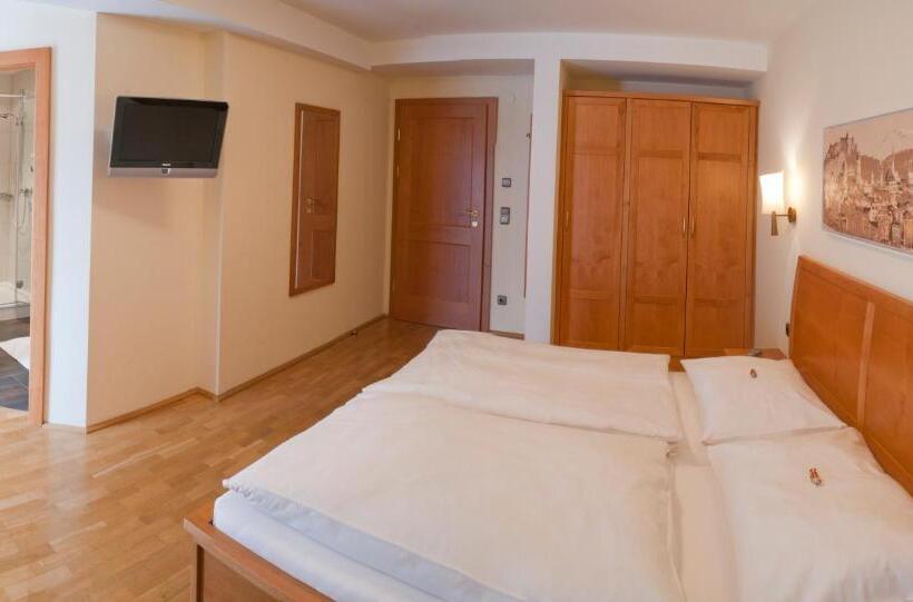 בית מלון כפרי Gasthof Schorn