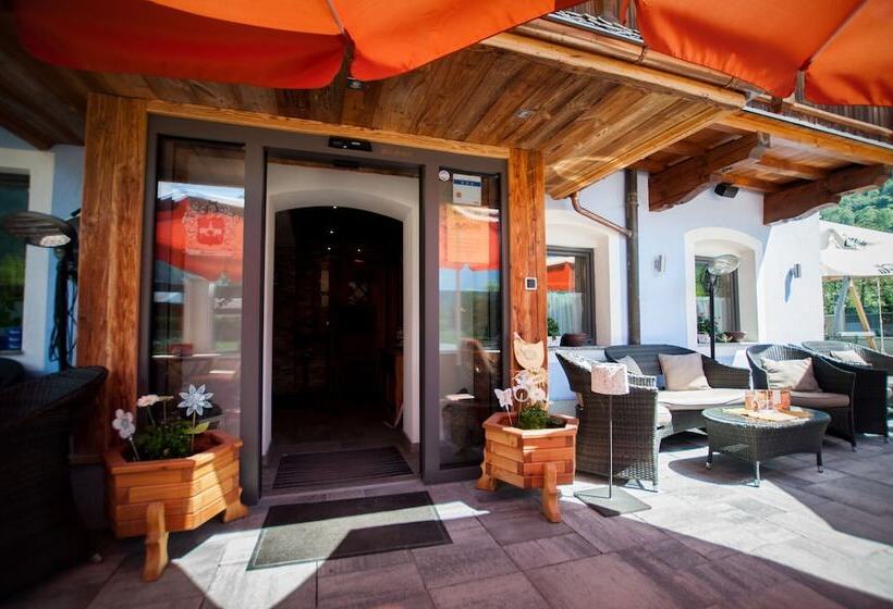 Отель Gasthof Walcher