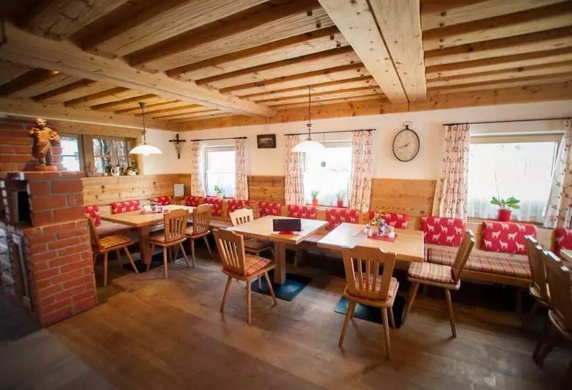 ホテル Gasthof Walcher