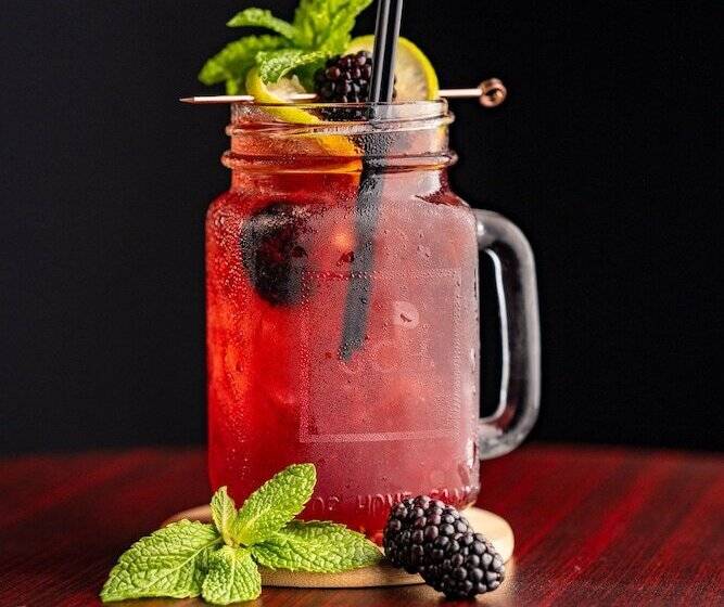 هتل Grand Coastal