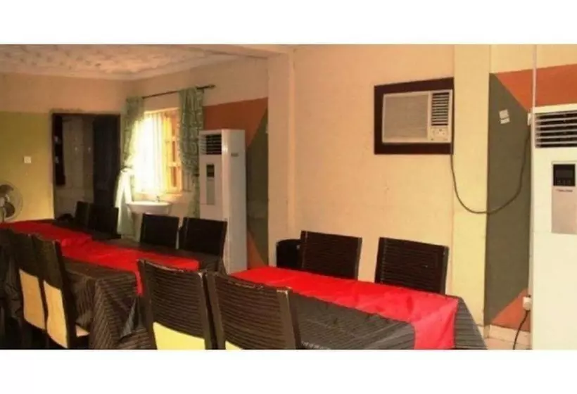 هتل Halima Suites