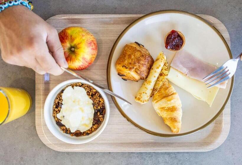 בית מלון כפרי Ibis Budget Charleroi Airport