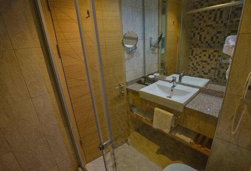 هتل Izgrev Spa&aqua Park