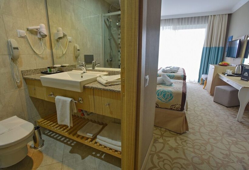 هتل Izgrev Spa&aqua Park