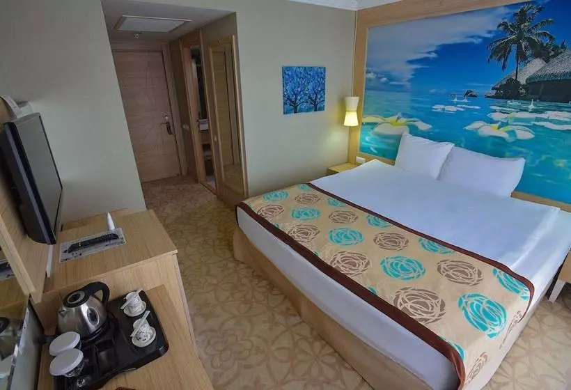 هتل Izgrev Spa&aqua Park