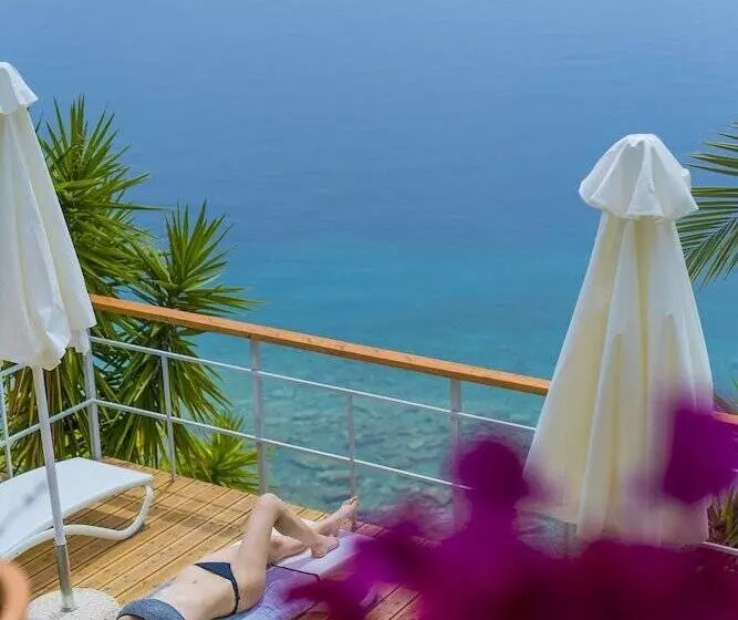 Hotelli Miradouro Seafront Residences