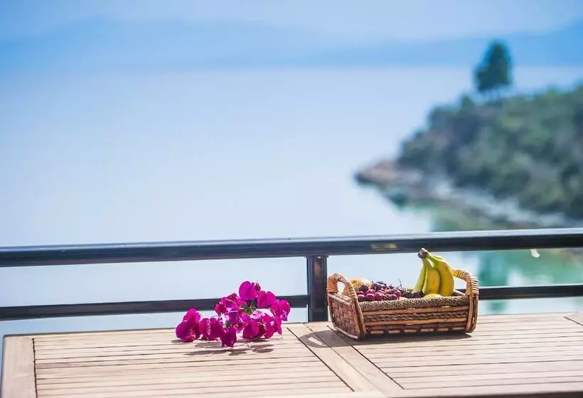 Hotelli Miradouro Seafront Residences