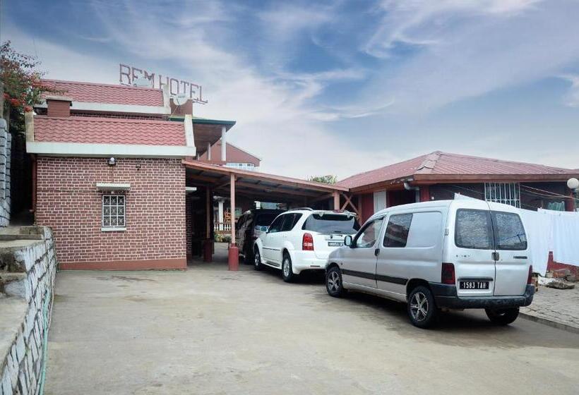 هتل Rem