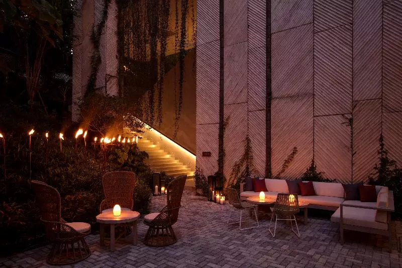 Hotelli Rosewood Phuket