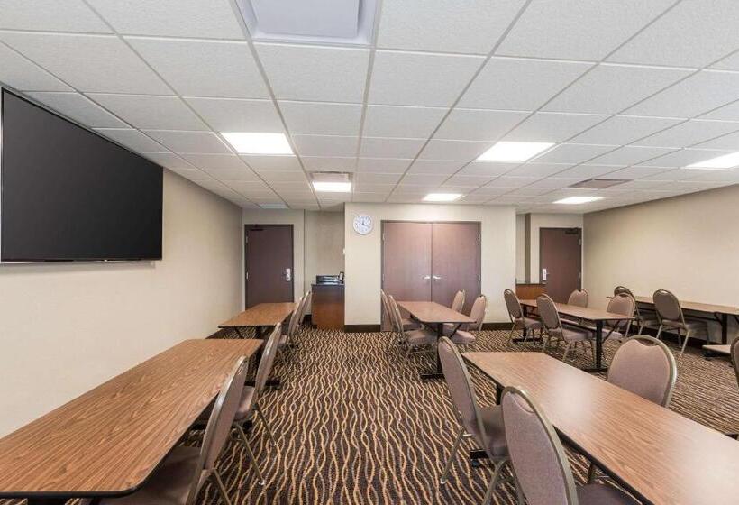 فندق Sleep Inn & Suites West Des Moines Near Jordan Creek