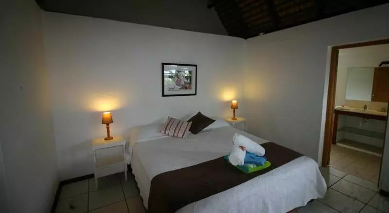 هتل Veloutier Blanc Beachfront Villa