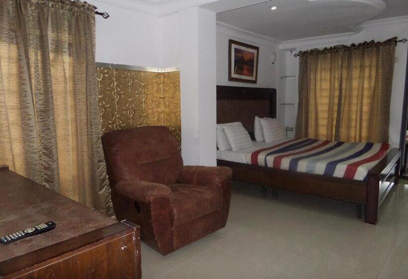 Theodawn Hotels @ Suite 29