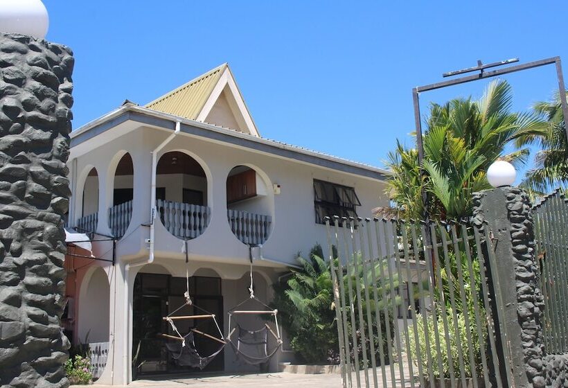 Auberge Hôtelière Bluewater Lodge