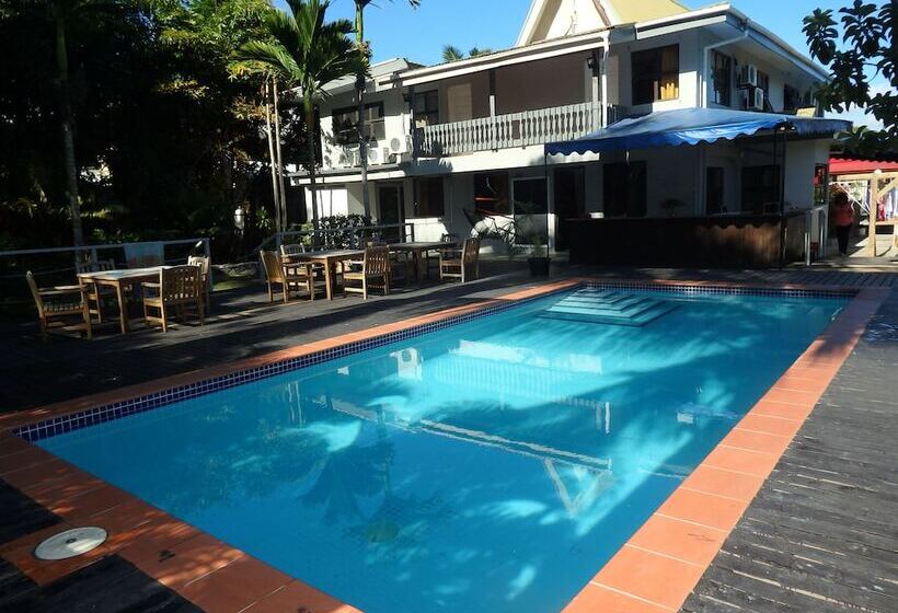 Auberge Hôtelière Bluewater Lodge