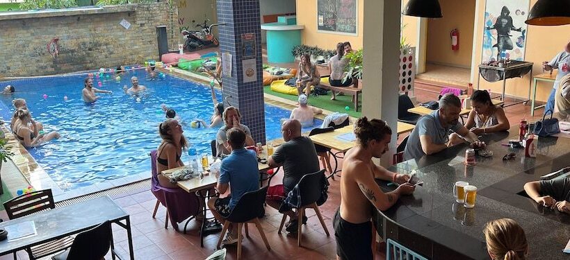 Hostel The Funky Village