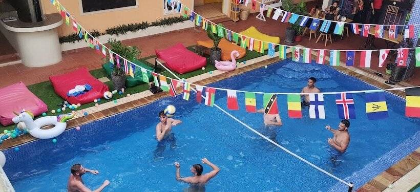 Hostel The Funky Village