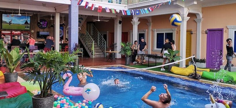 Hostel The Funky Village