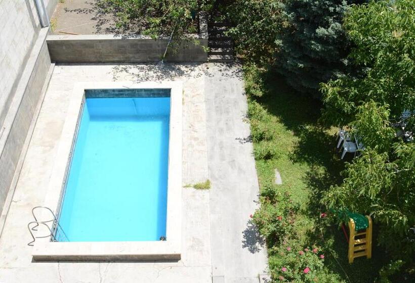 هاستل Villa Rosa