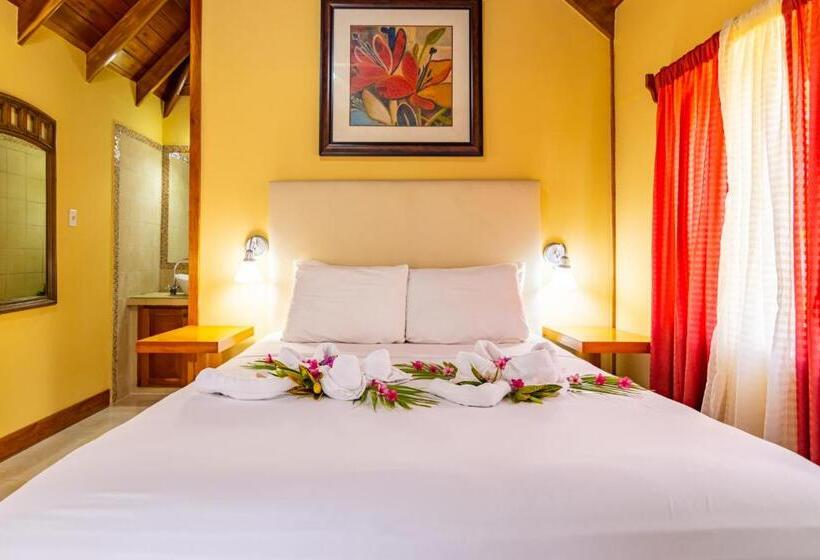 Cahal Pech Village Resort