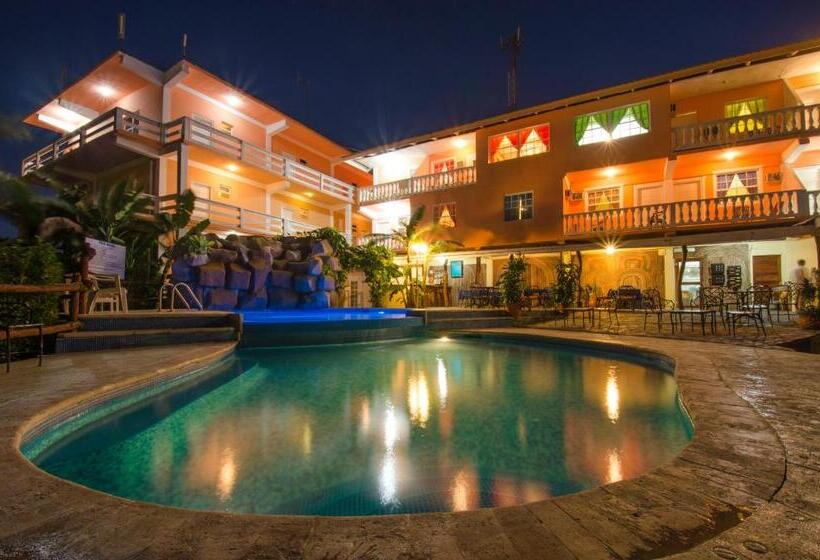 Cahal Pech Village Resort