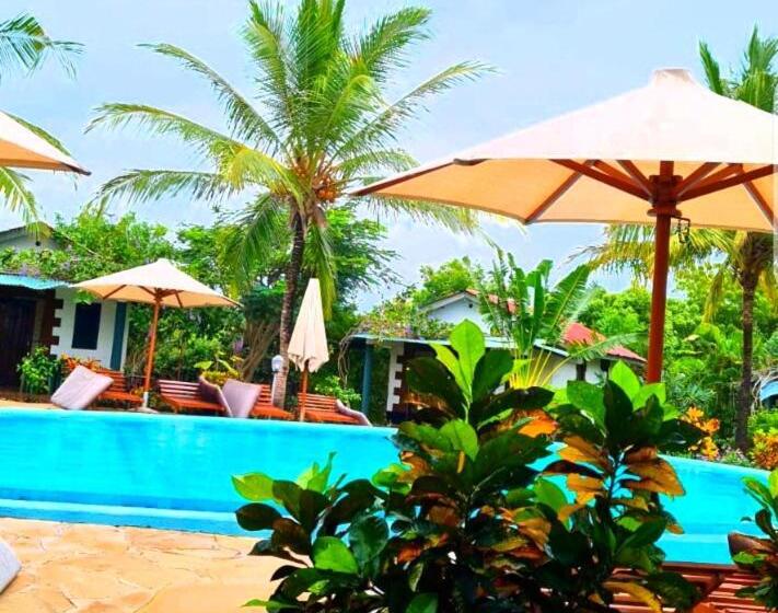 هتل African Dream Cottages Diani Beach