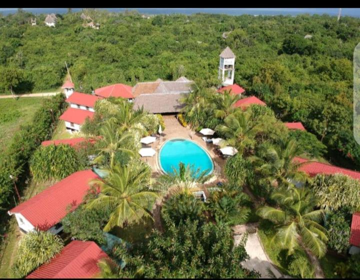 هتل African Dream Cottages Diani Beach