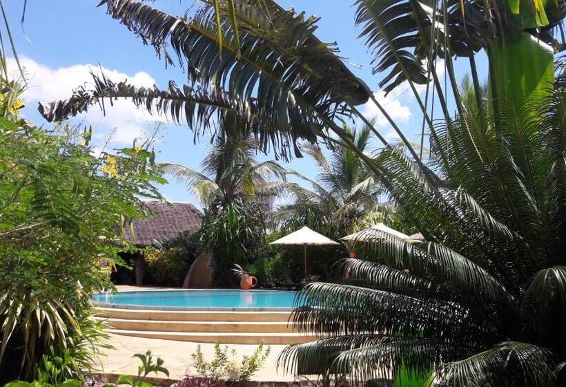 هتل African Dream Cottages Diani Beach
