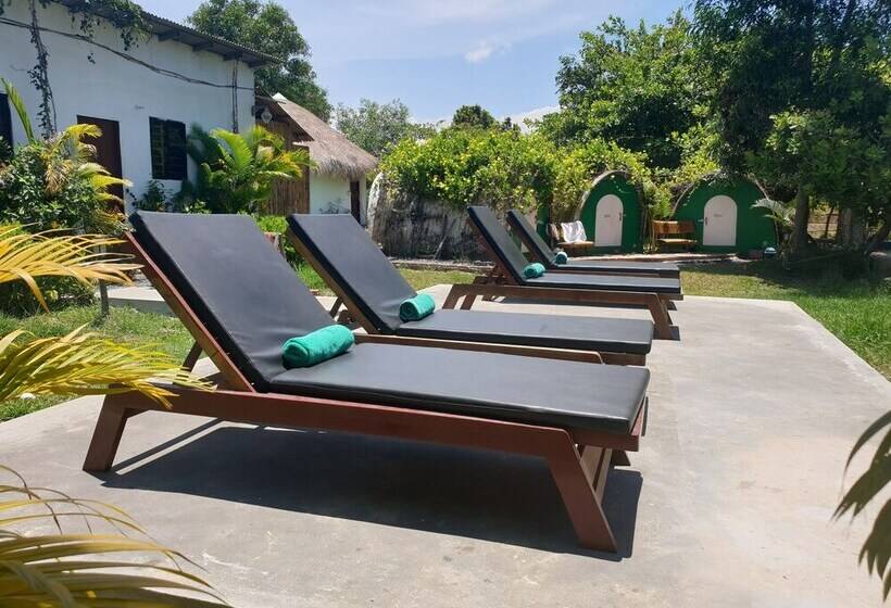 فندق Bohemiaz Resort And Spa Kampot