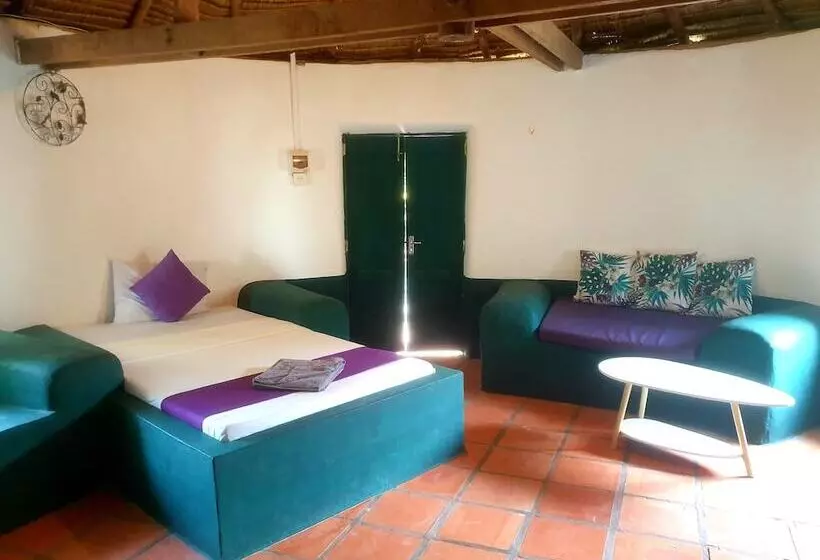 هتل Bohemiaz Resort And Spa Kampot