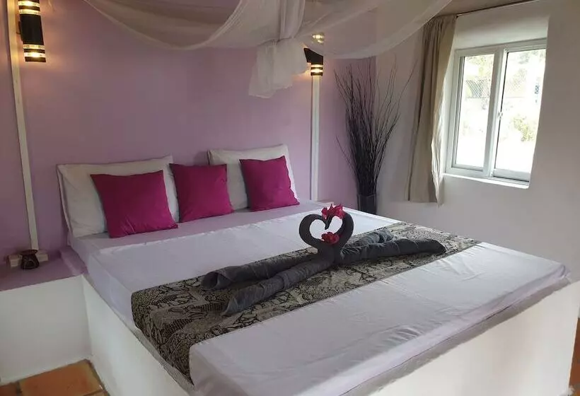 هتل Bohemiaz Resort And Spa Kampot