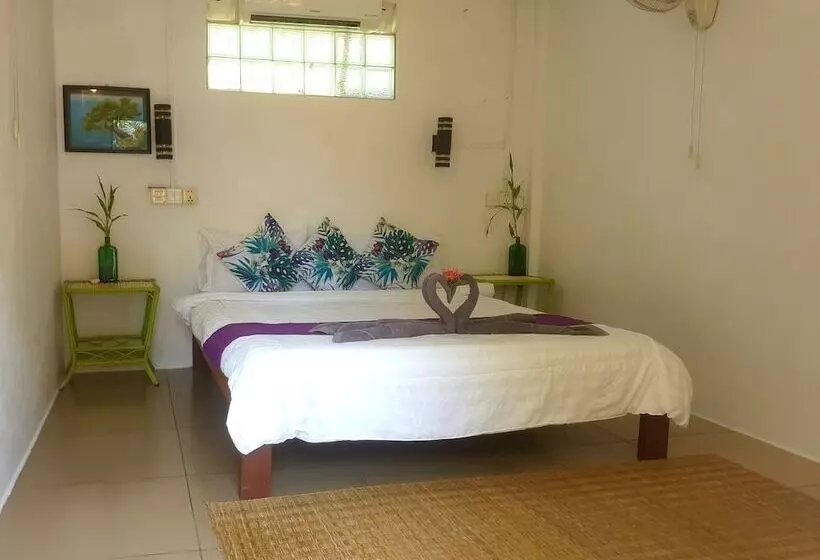 هتل Bohemiaz Resort And Spa Kampot
