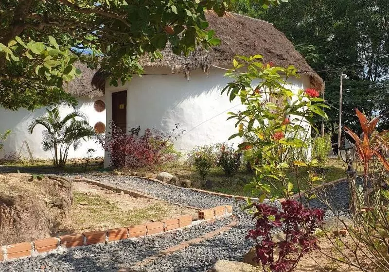 هتل Bohemiaz Resort And Spa Kampot