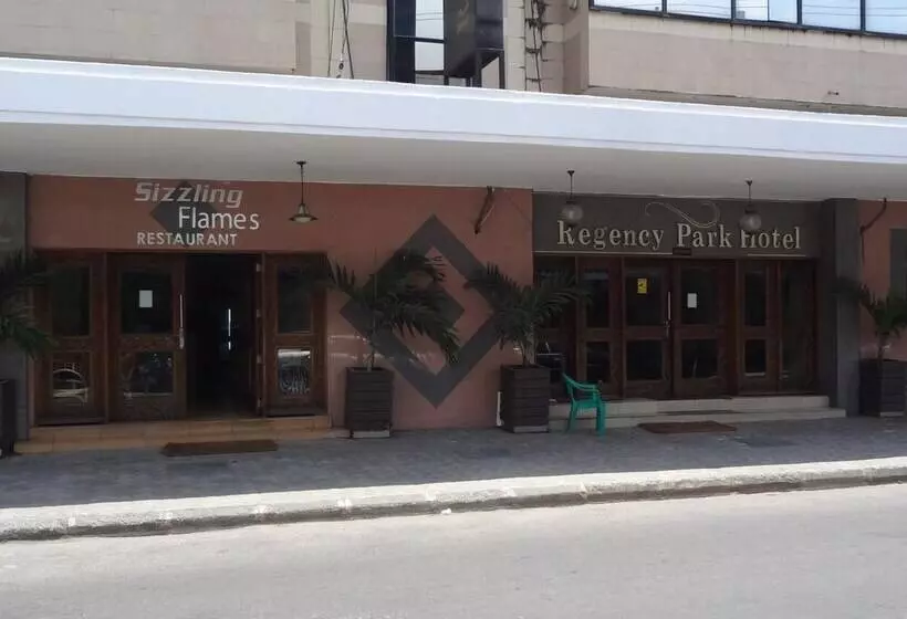 هتل Regency Park