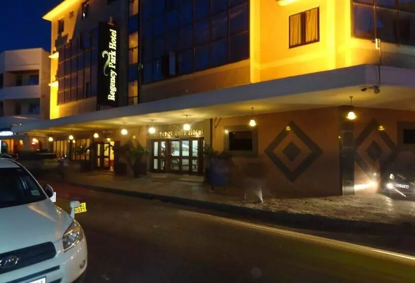 هتل Regency Park